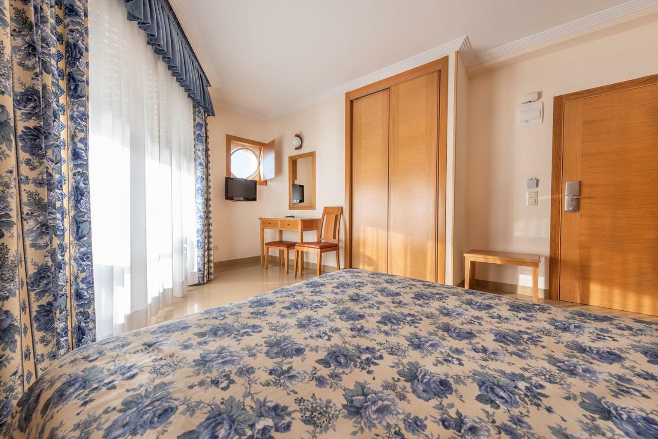Hotel Minso Sanxenxo Exteriör bild